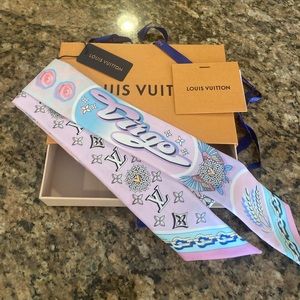 Louis Vuitton bandeau Astro Virgo ♍️